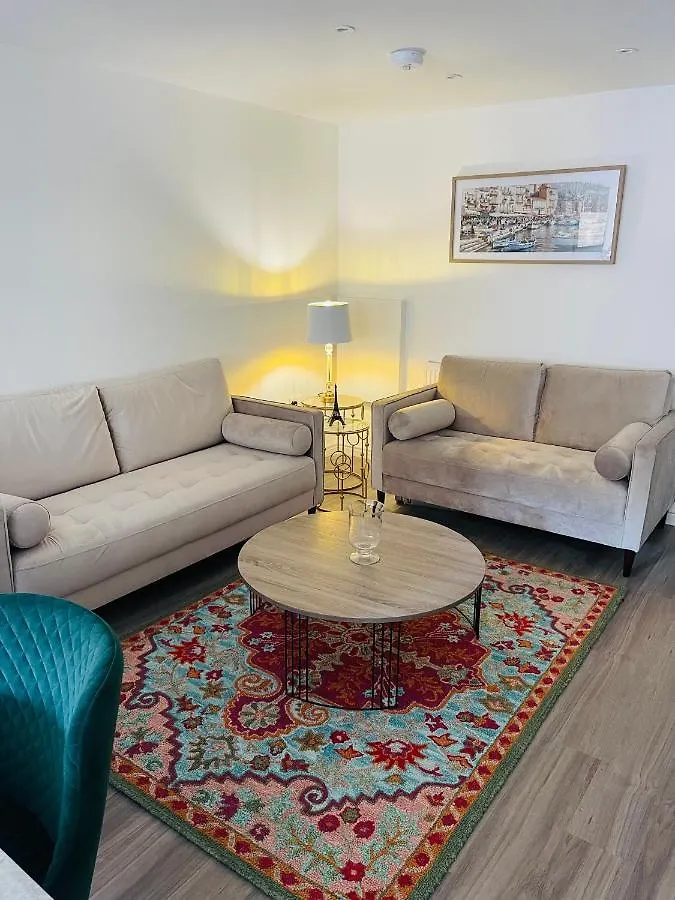 Riverside Premium Double Room E14 Λονδίνο 0*,